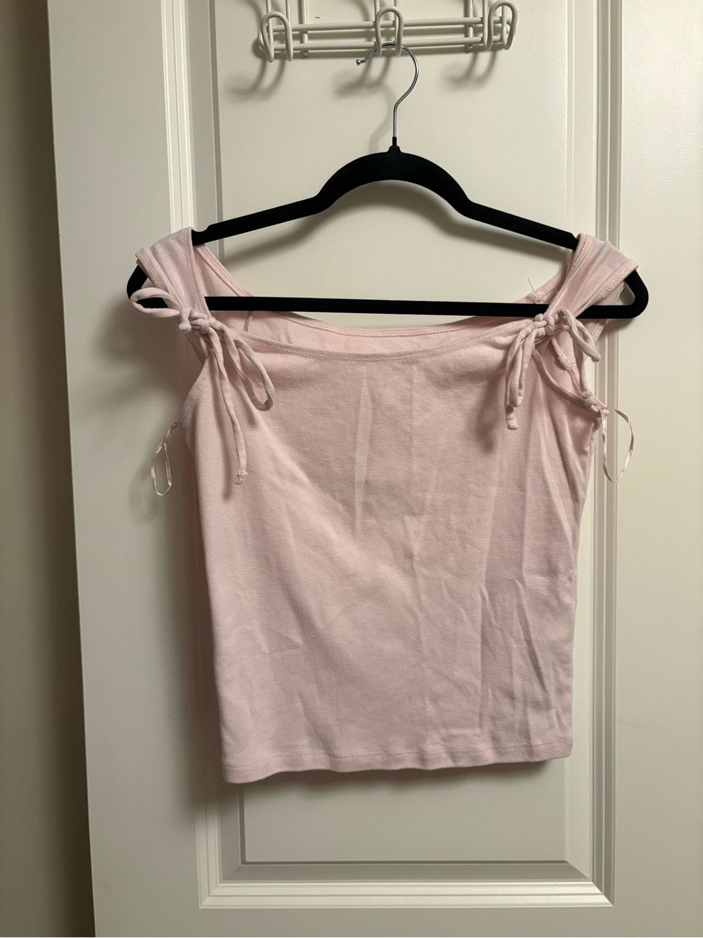 hollister Women's Off-Shoulder Tie Strap Top in Light Pink